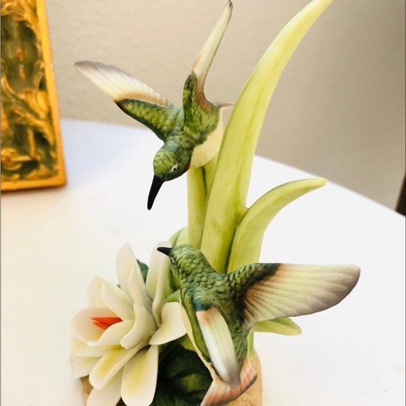 Vintage hummingbird figurine by Lefton - Picture 13 of 13